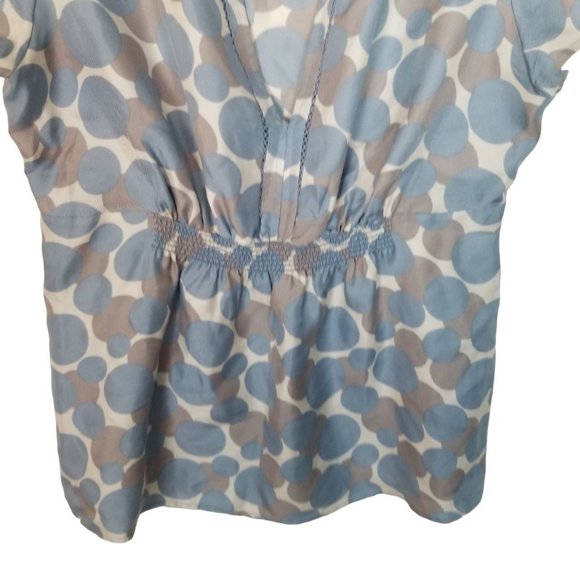 Boden Womens 8 Blue Gray Polka Dots Short Sleeves Smocked Silk Blouse Top - Picture 3 of 7